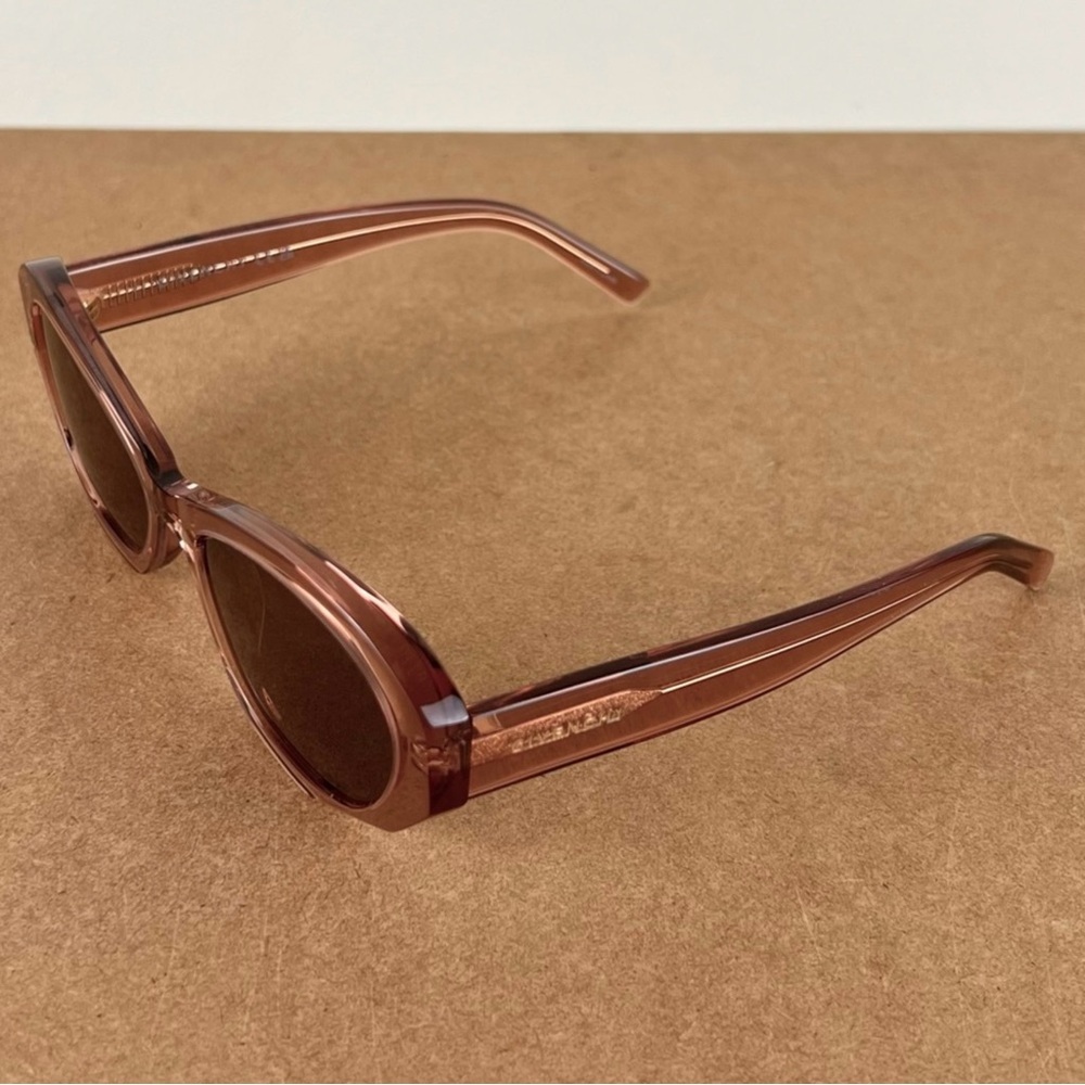 GIVENCHY CAT-EYE SUNGLASSES - Picture 2 of 10